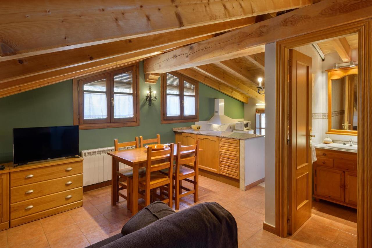 Apartamentos Casa Aurelia Alquézar Eksteriør bilde